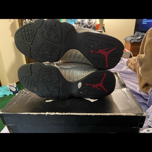 Jordan 9 Retro Johnny Kilroy (2012) Size 9.5 - Picture 8 of 9